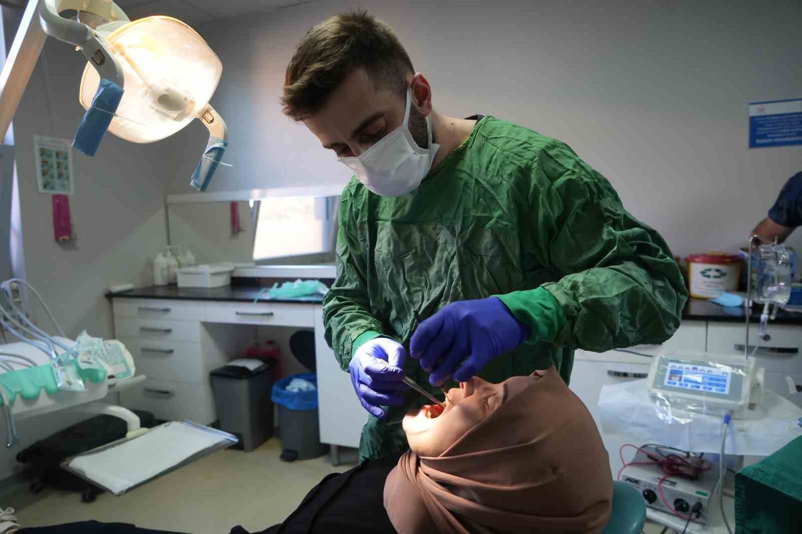 Samsun Ağız ve Diş Sağlığı Hastanesi’nde implant dönemi