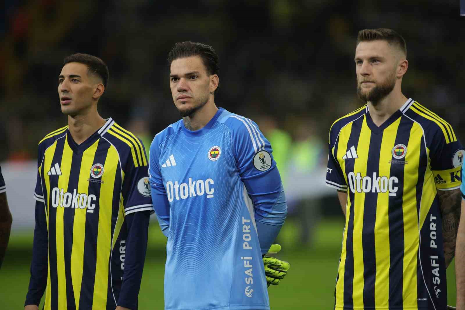 Turkcell Süper Kupa: Fenerbahçe: 1 - Samsunspor: 0 (Maç devam ediyor)