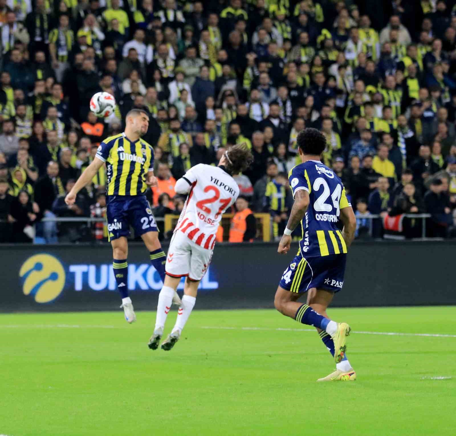 Turkcell Süper Kupa: Fenerbahçe: 1 - Samsunspor: 0 (Maç devam ediyor)