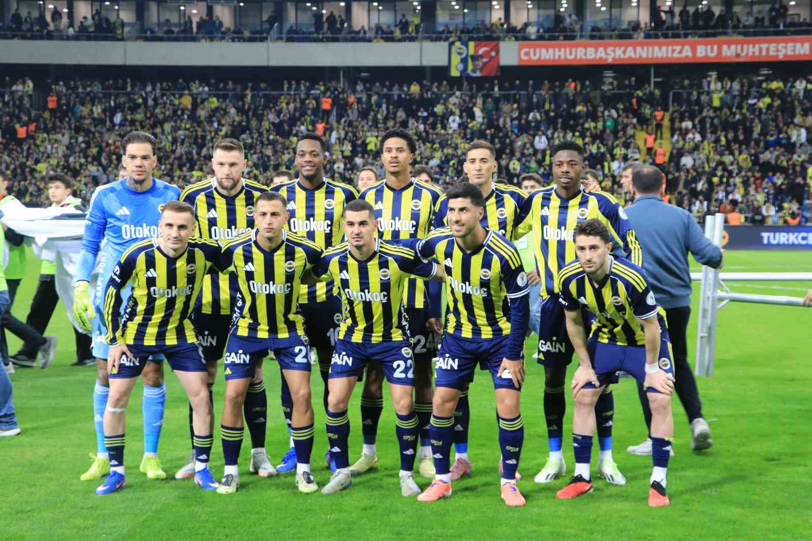 Turkcell Süper Kupa: Fenerbahçe: 1 - Samsunspor: 0 (Maç devam ediyor)