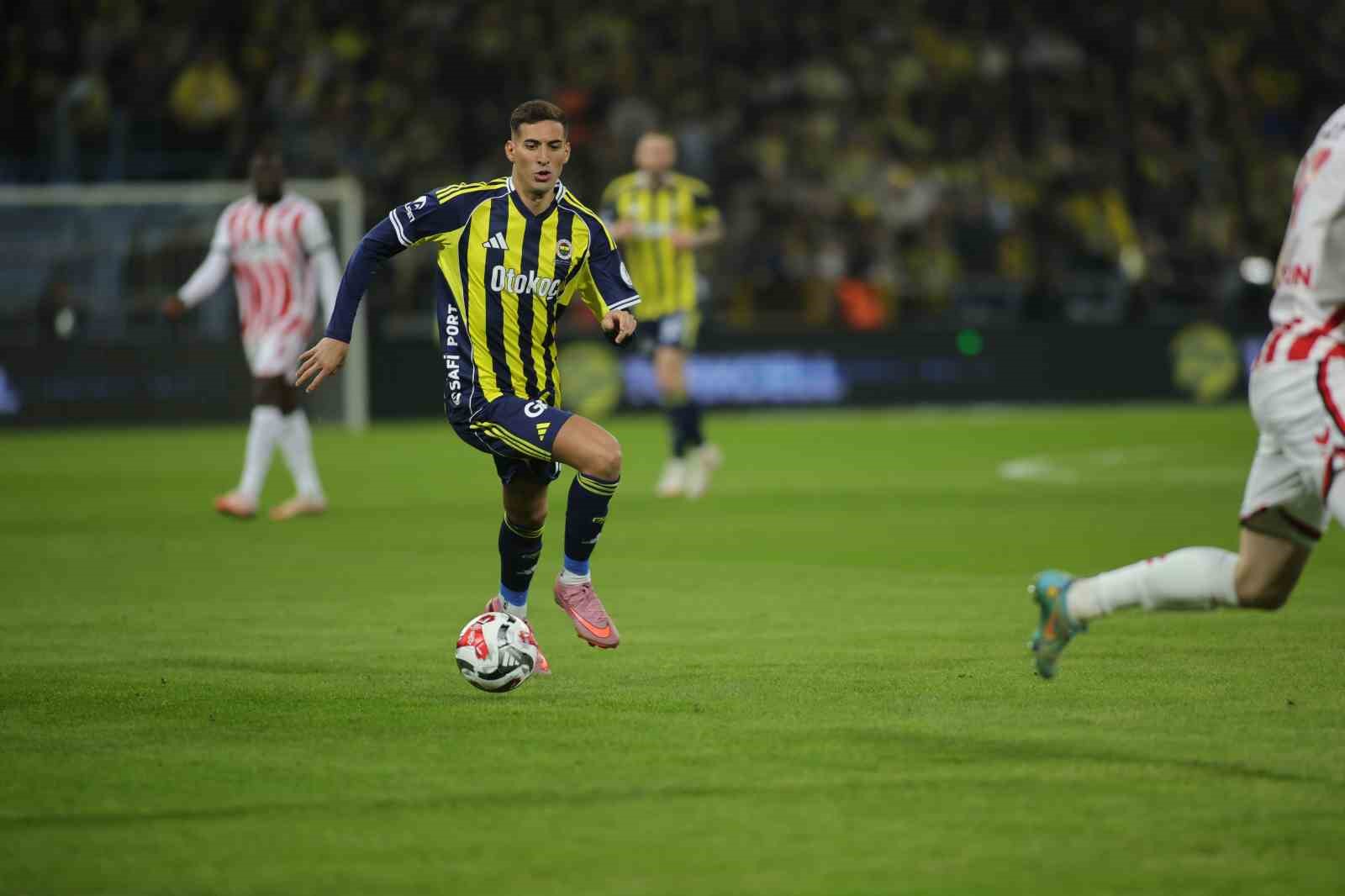 Turkcell Süper Kupa: Fenerbahçe: 1 - Samsunspor: 0 (Maç devam ediyor)