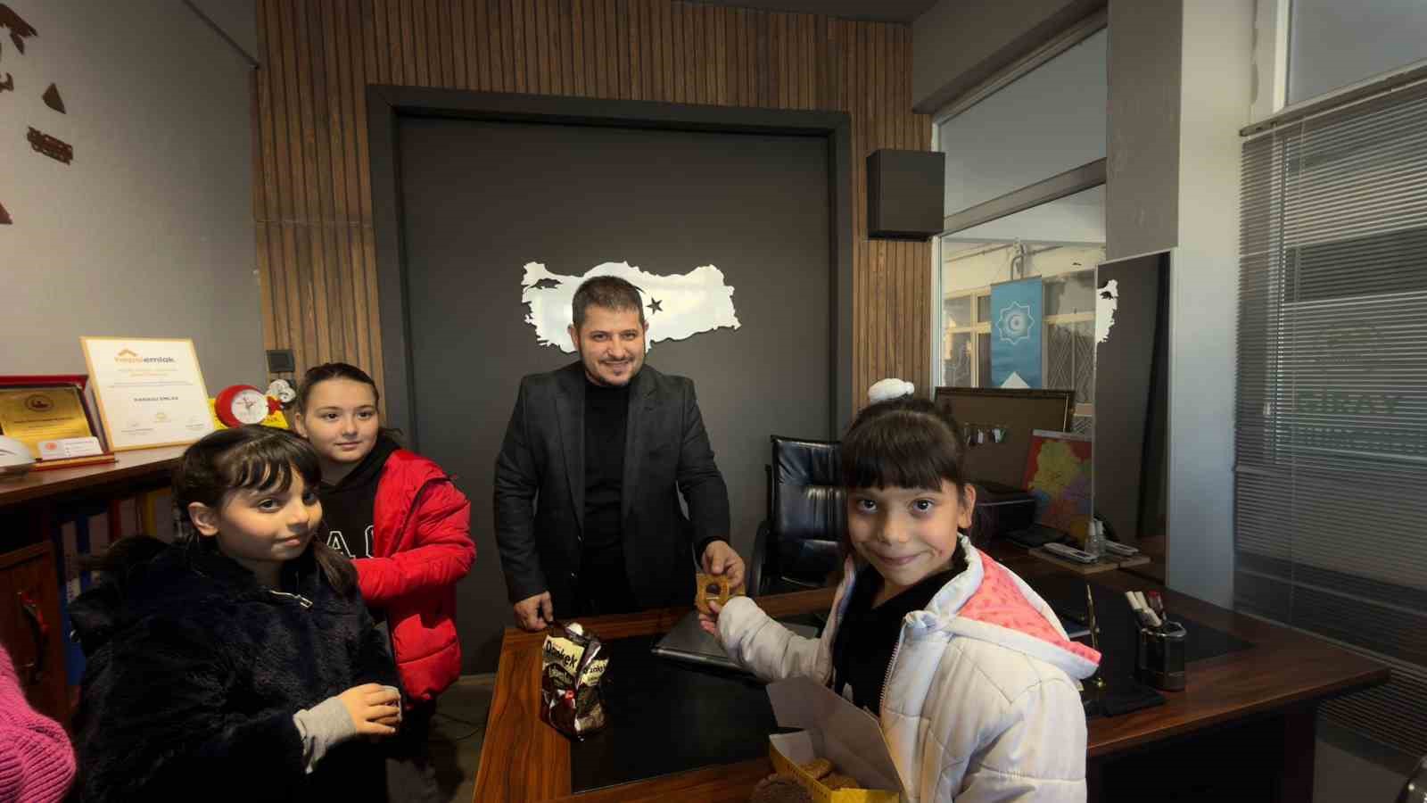 Pınarhisarlı öğrenciler ilçe genelinde selamlaşma kültürünü yaydı