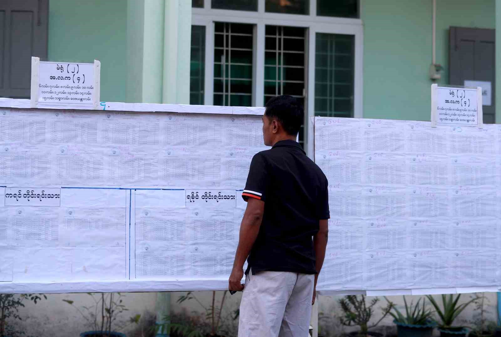 Myanmar’da halk parlamento seçiminin ikinci turu için sandık başında