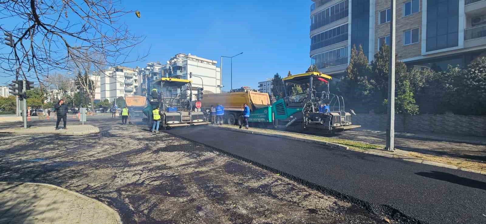 Büyükşehir ‘yol’ mesaisi il genelinde sürüyor