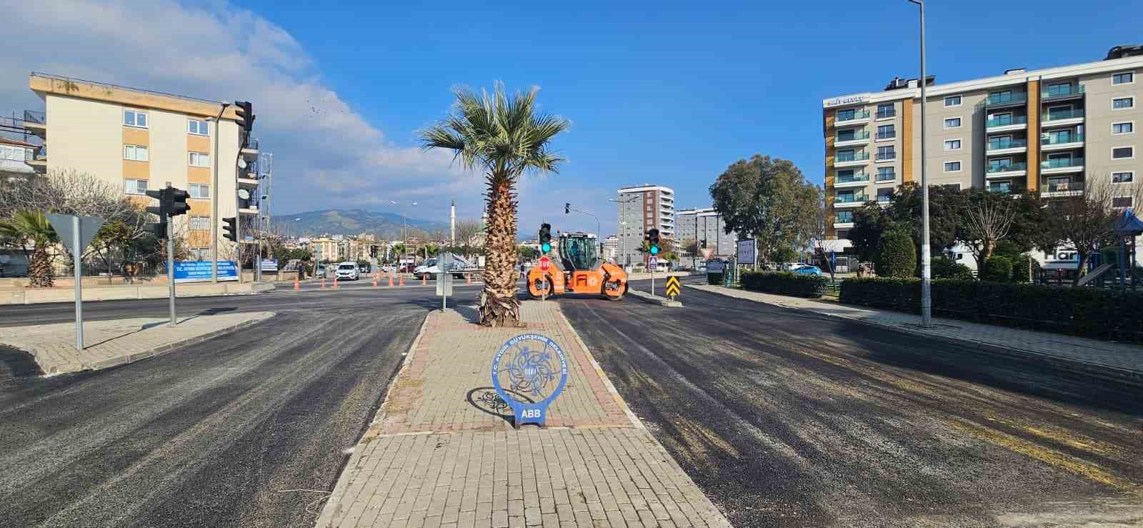 Büyükşehir ‘yol’ mesaisi il genelinde sürüyor