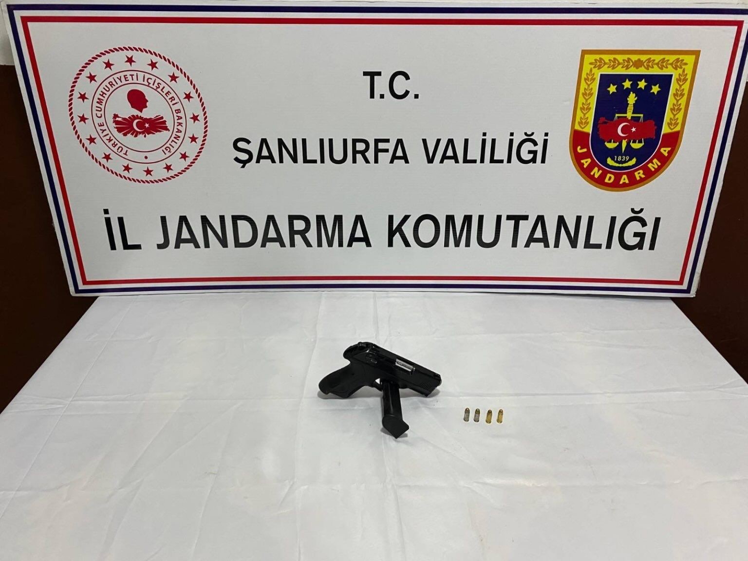 Şanlıurfa’da 7 adet ruhsatsız silah ele geçirildi