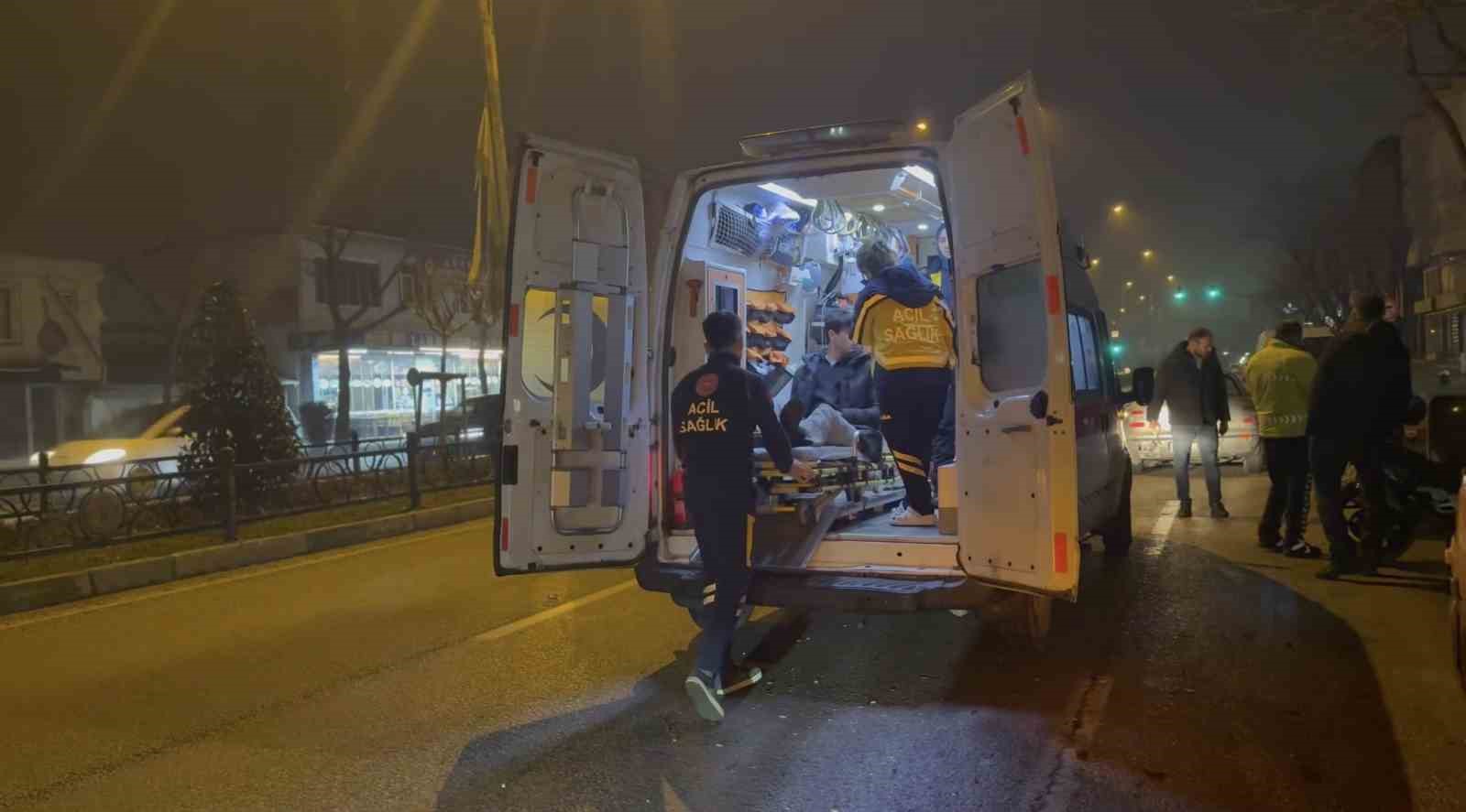 Bursa’da otomobil ile motosiklet çarpıştı: 2 yaralı