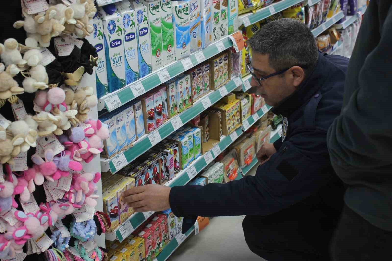 Sultanhisar’da zabıta ekipleri marketleri denetledi