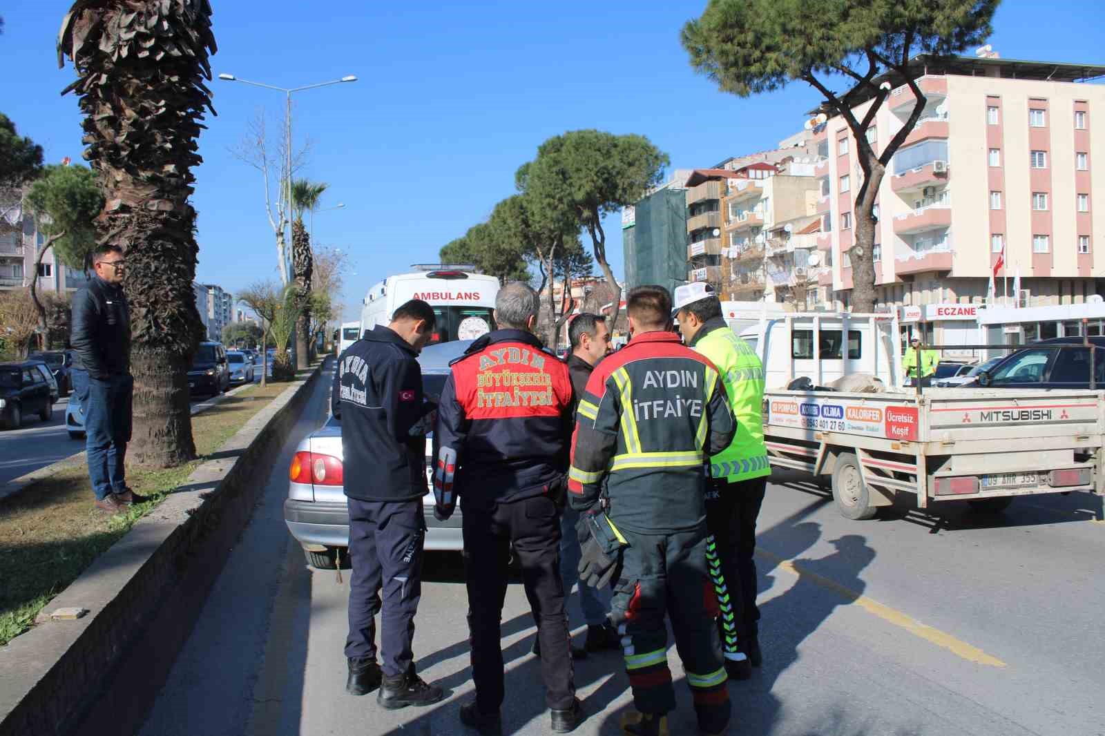 Minibüs ile otomobil çarpıştı: 1 yaralı