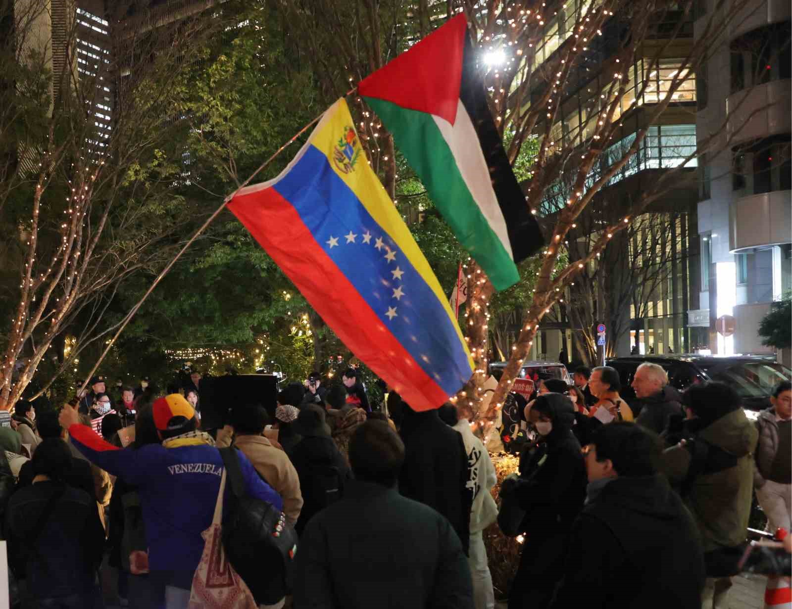 ABD’nin Venezuela saldırısı Tokyo’da protesto edildi