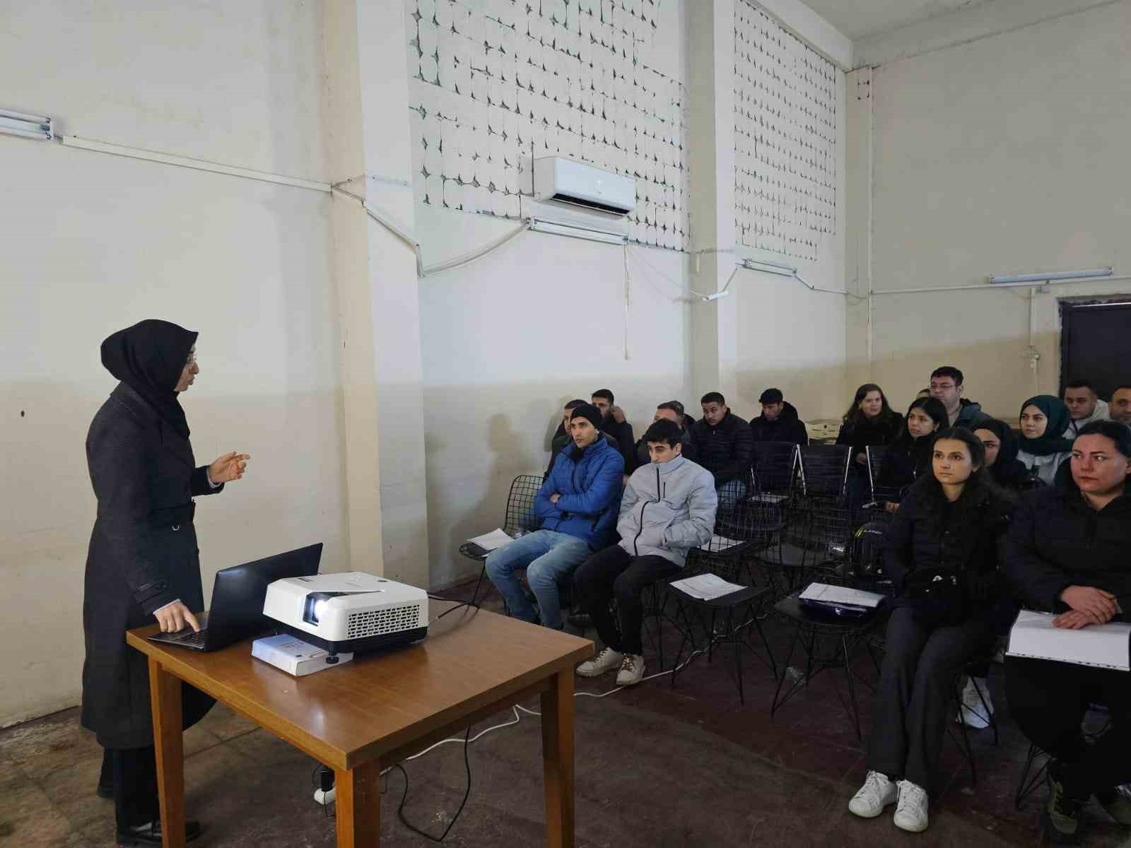 Aydın Atatürk Devlet Hastanesi’nde yeni personele oryantasyon eğitimi