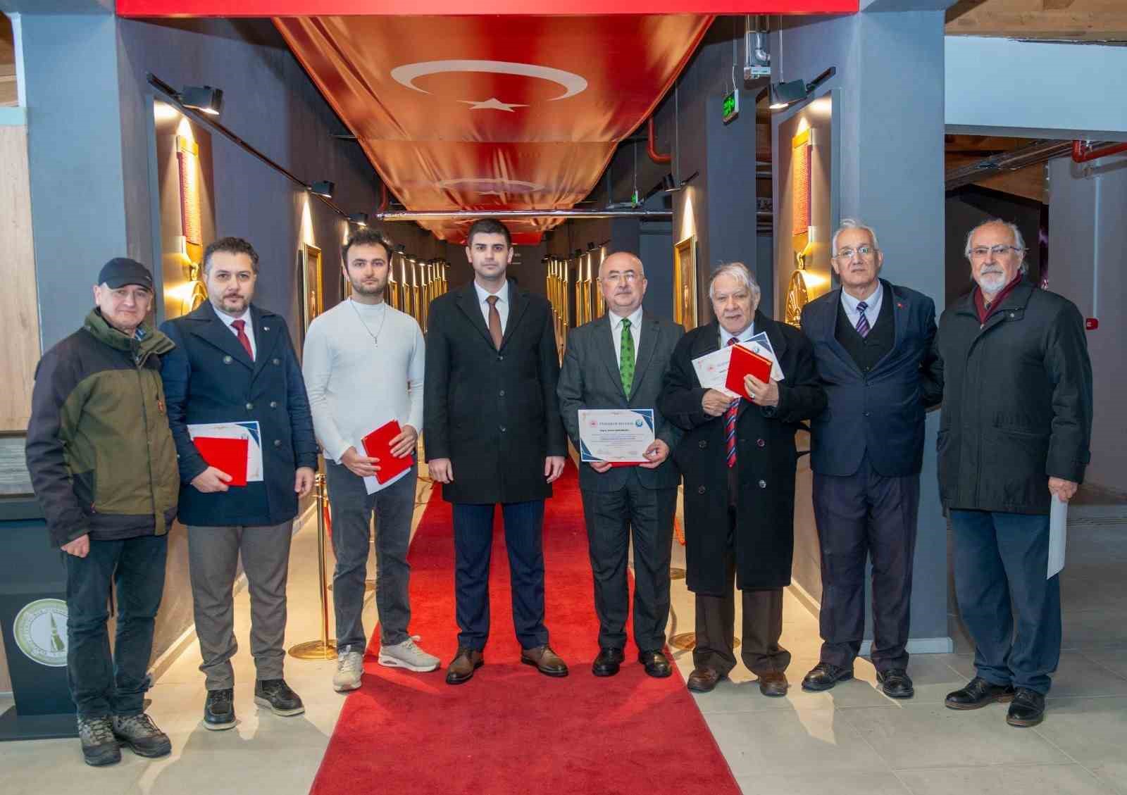 Dumlupınar’da “Objektifimden Dumlupınar” fotoğraf yarışmasının ödülleri sahiplerini buldu