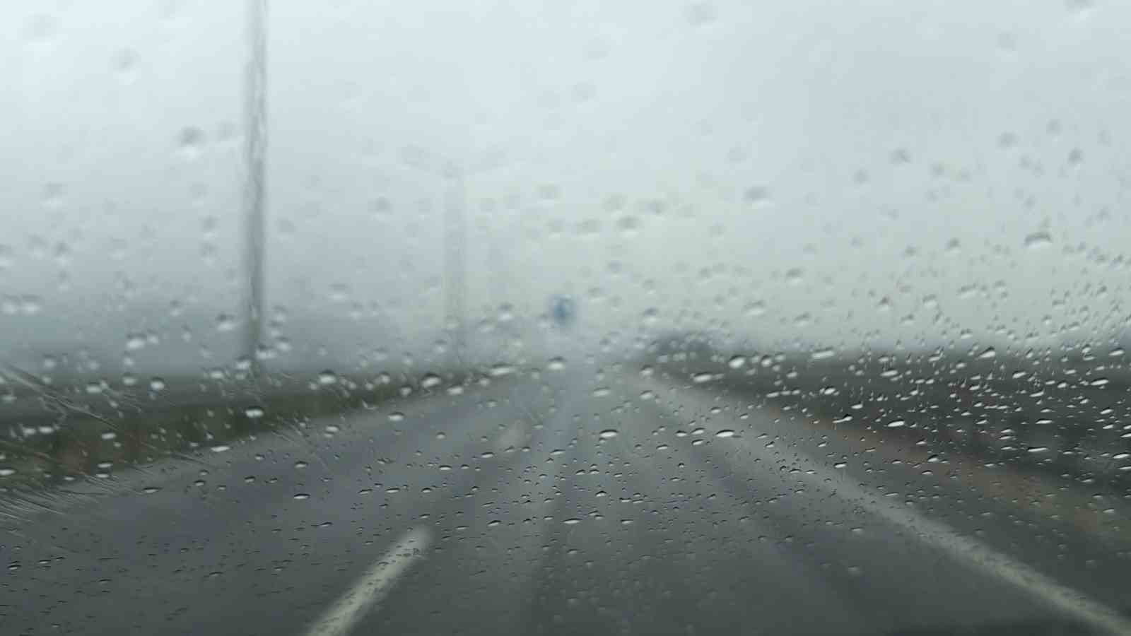 Düzce’de sis etkili oluyor