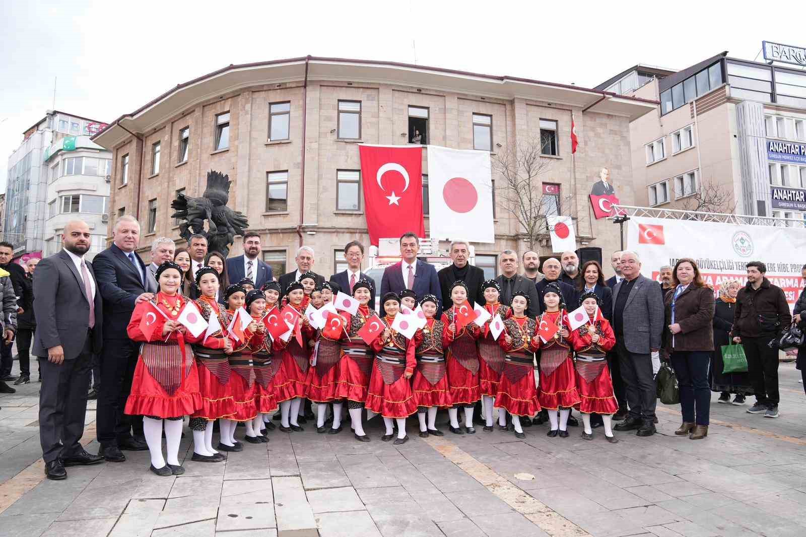 Japonya’dan Giresun Belediyesi’ne kurtarma aracı desteği