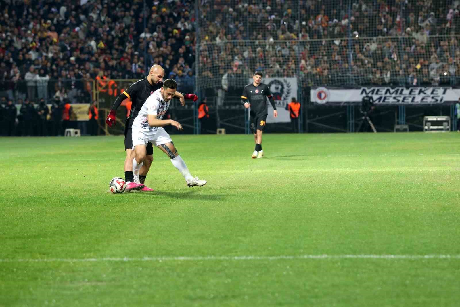 Ziraat Türkiye Kupası: Fethiyespor: 0 - Galatasaray: 0 (Maç devam ediyor)