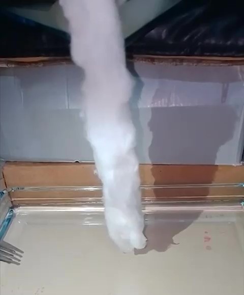 Zehir tacirleri 2.3 kilo uyuşturucuyu lif ve pamuklara emdirerek satmaya çalıştı