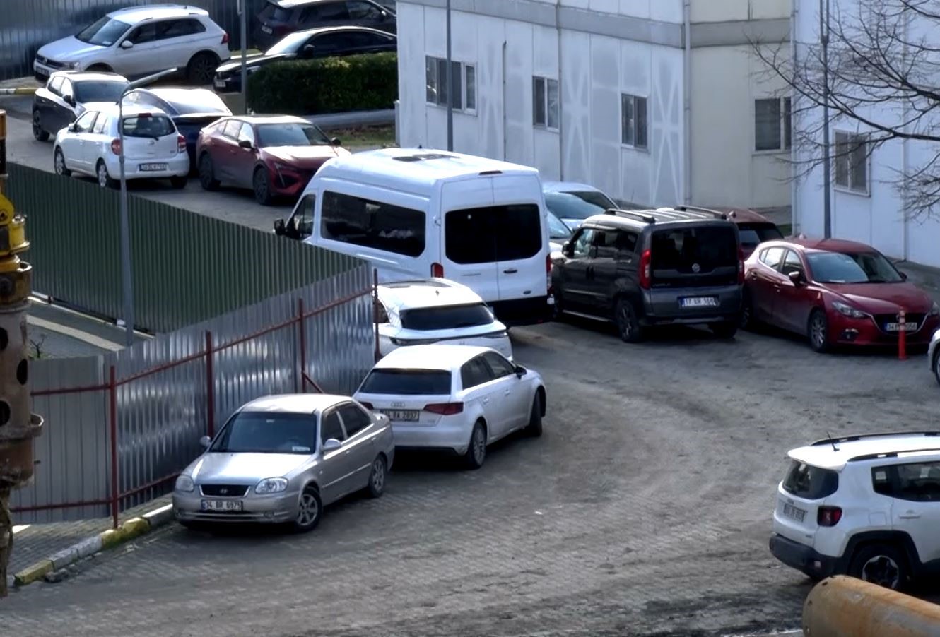 Oktay Kaynarca’nın da aralarında bulunduğu şüpheliler Adli Tıp Kurumu’nda saç ve kan örneği verdi