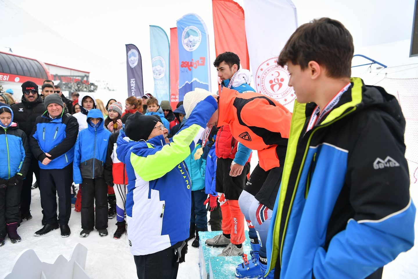 Başkan Büyükkılıç, genel müdür ve federasyon başkanı Şahin’e şehri ve Büyükşehir’in tesislerini tanıttı