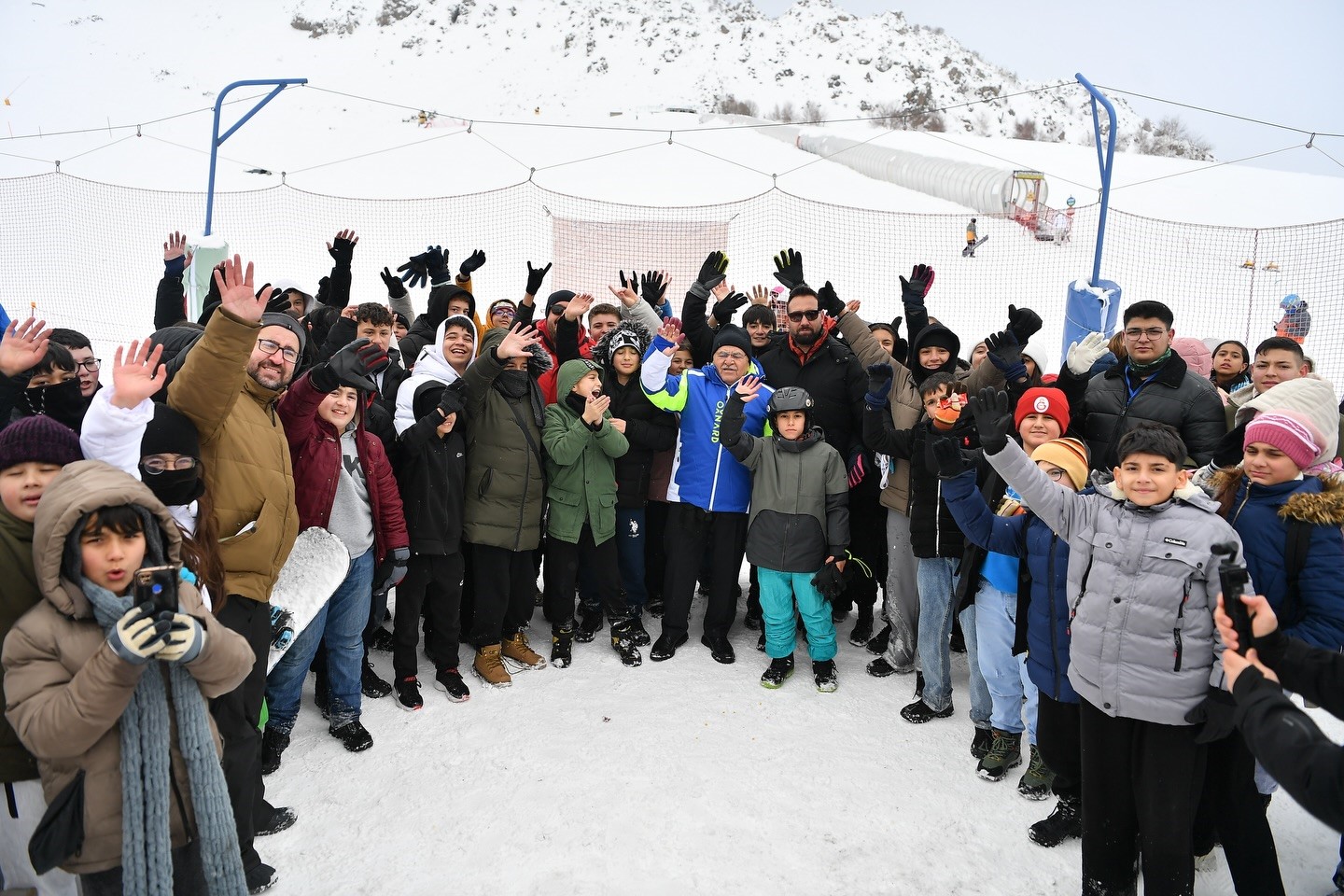 Başkan Büyükkılıç, genel müdür ve federasyon başkanı Şahin’e şehri ve Büyükşehir’in tesislerini tanıttı