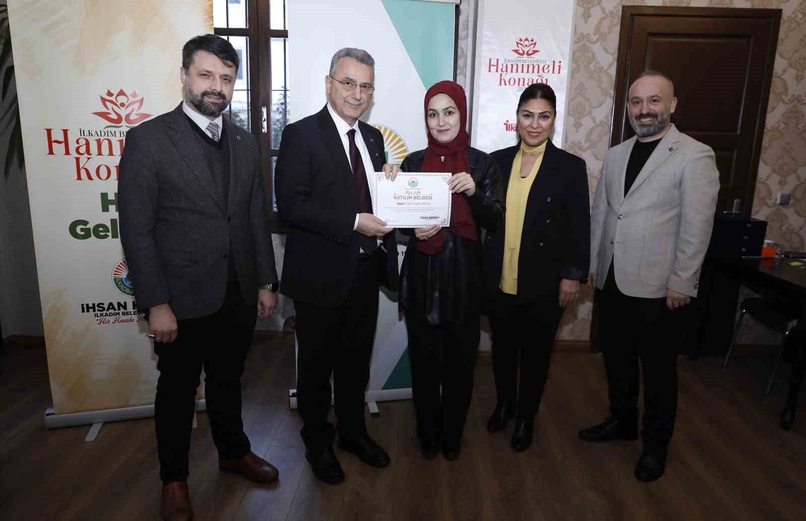 İlkadım’da kursiyerlerin sertifika heyecanı