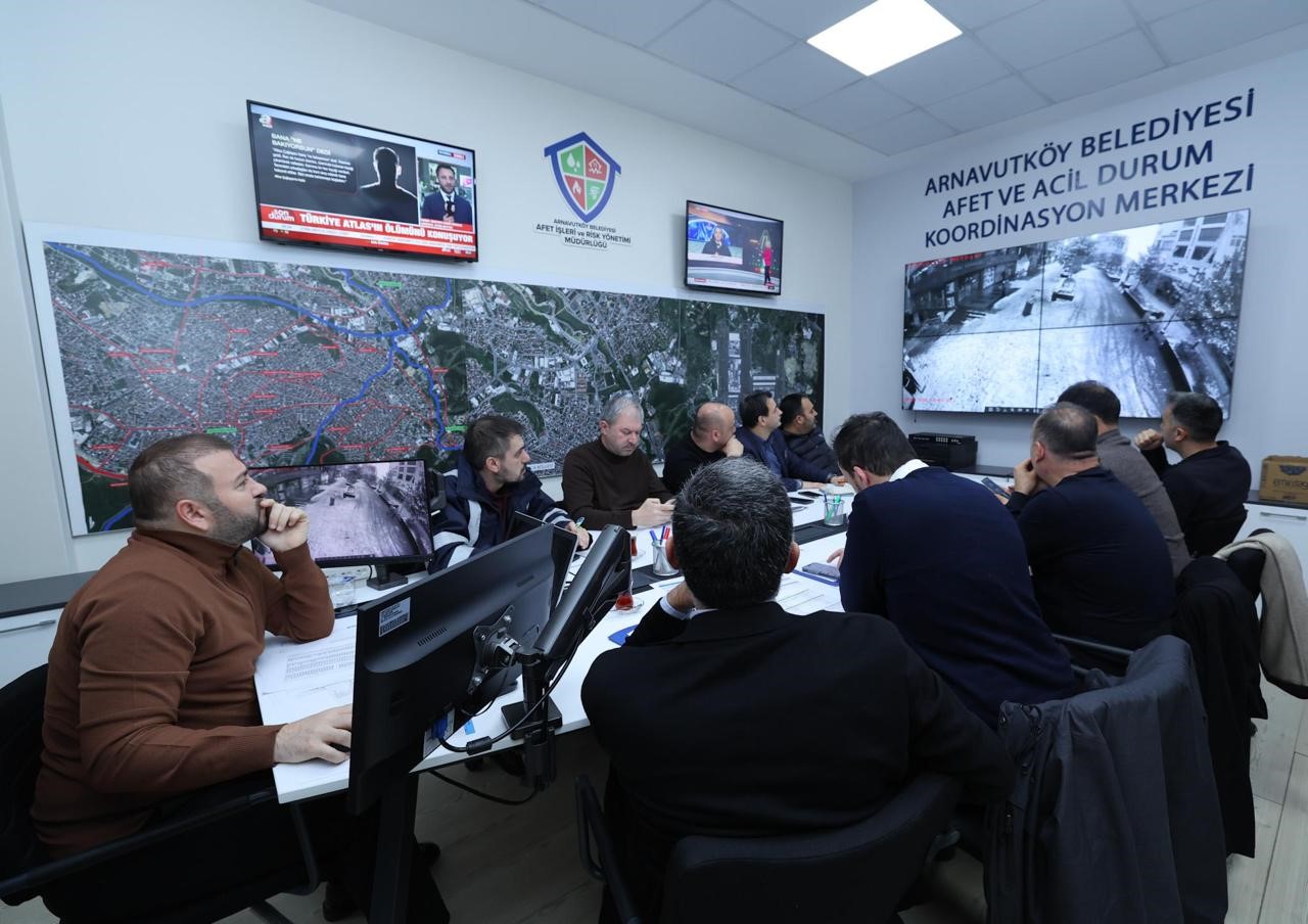 Arnavutköy’de tüm yollar açık: 120 araç, 700 personel sahada