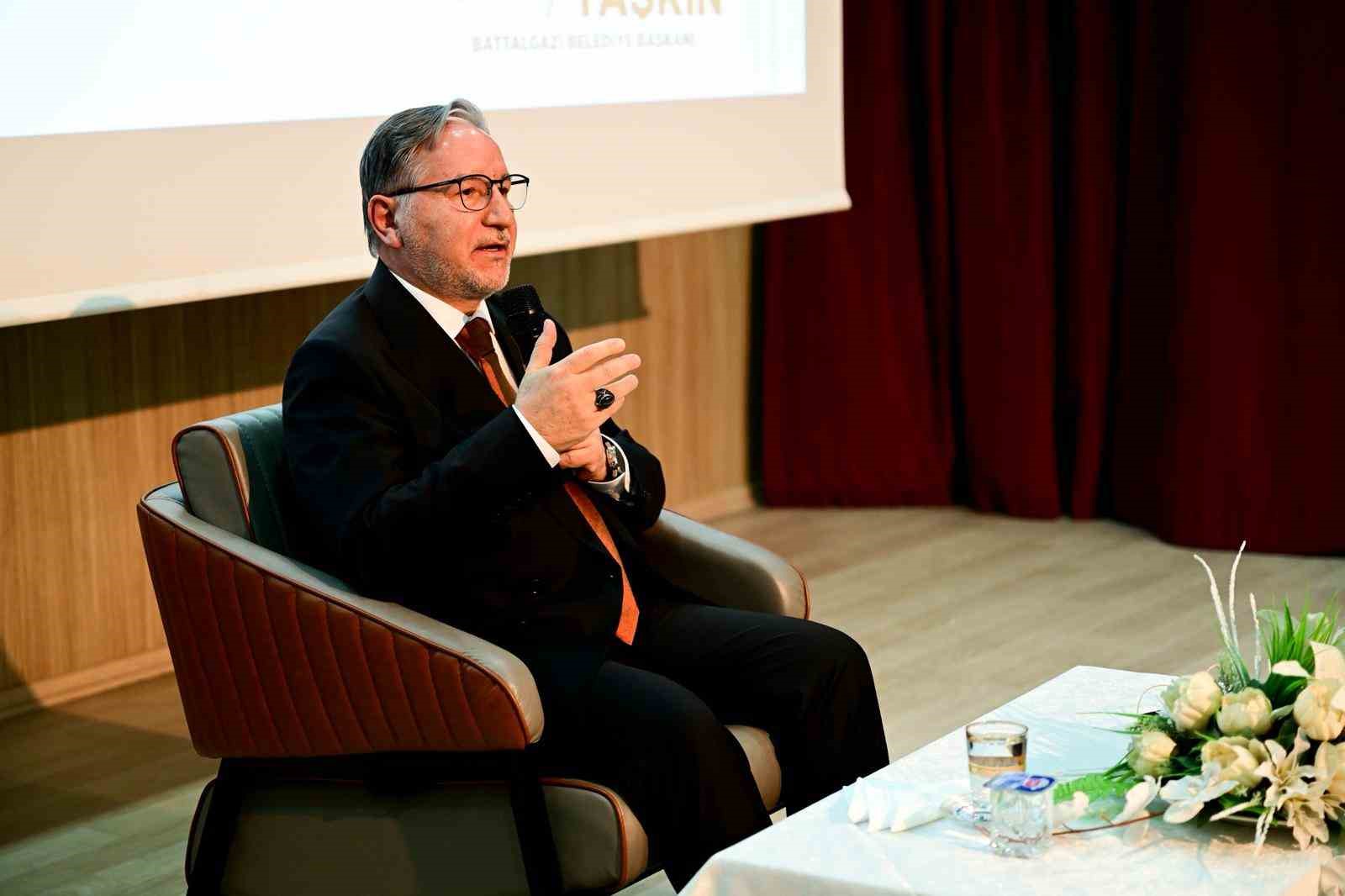 Battalgazi’de Miraç Kandili özel programı yoğun katılımla gerçekleşti