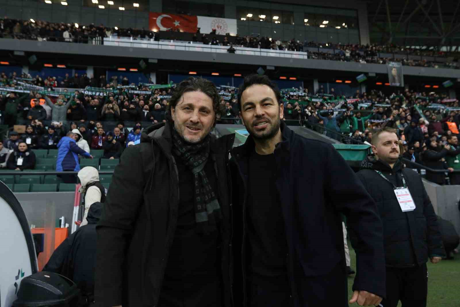 Trendyol Süper Lig: Kocaelispor: 0 - Trabzonspor: 0 (Maç devam ediyor)