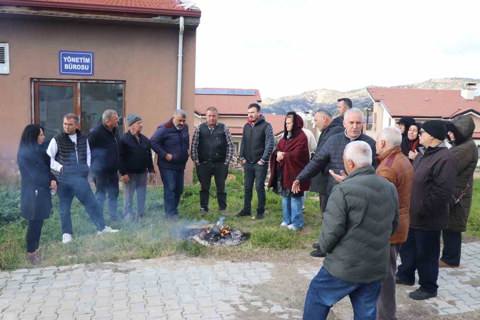 Denizli’de 258 dairelik sitenin altyapı sorununa yıllardır çözüm bulunamıyor