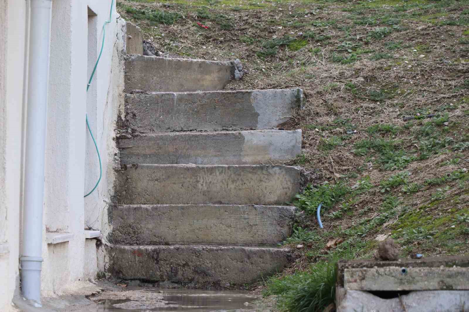 Denizli’de 258 dairelik sitenin altyapı sorununa yıllardır çözüm bulunamıyor