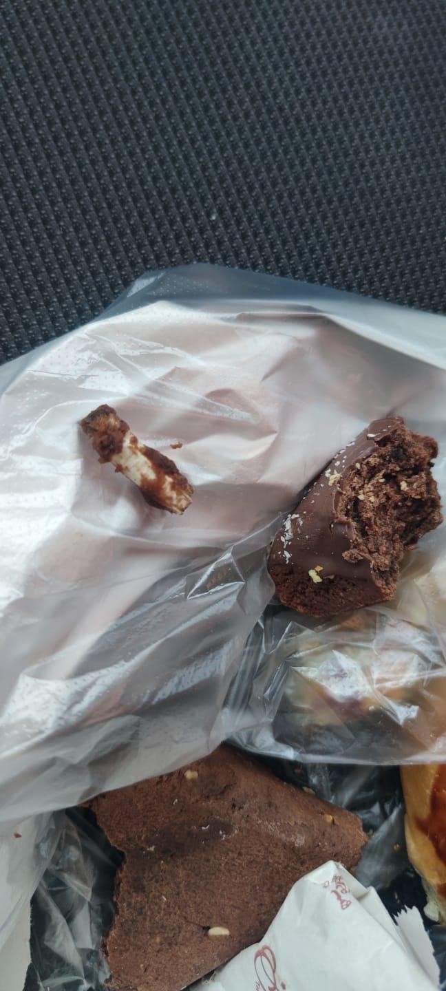 Bir ısırıkta şok: Kurabiyeden sigara izmariti çıktı