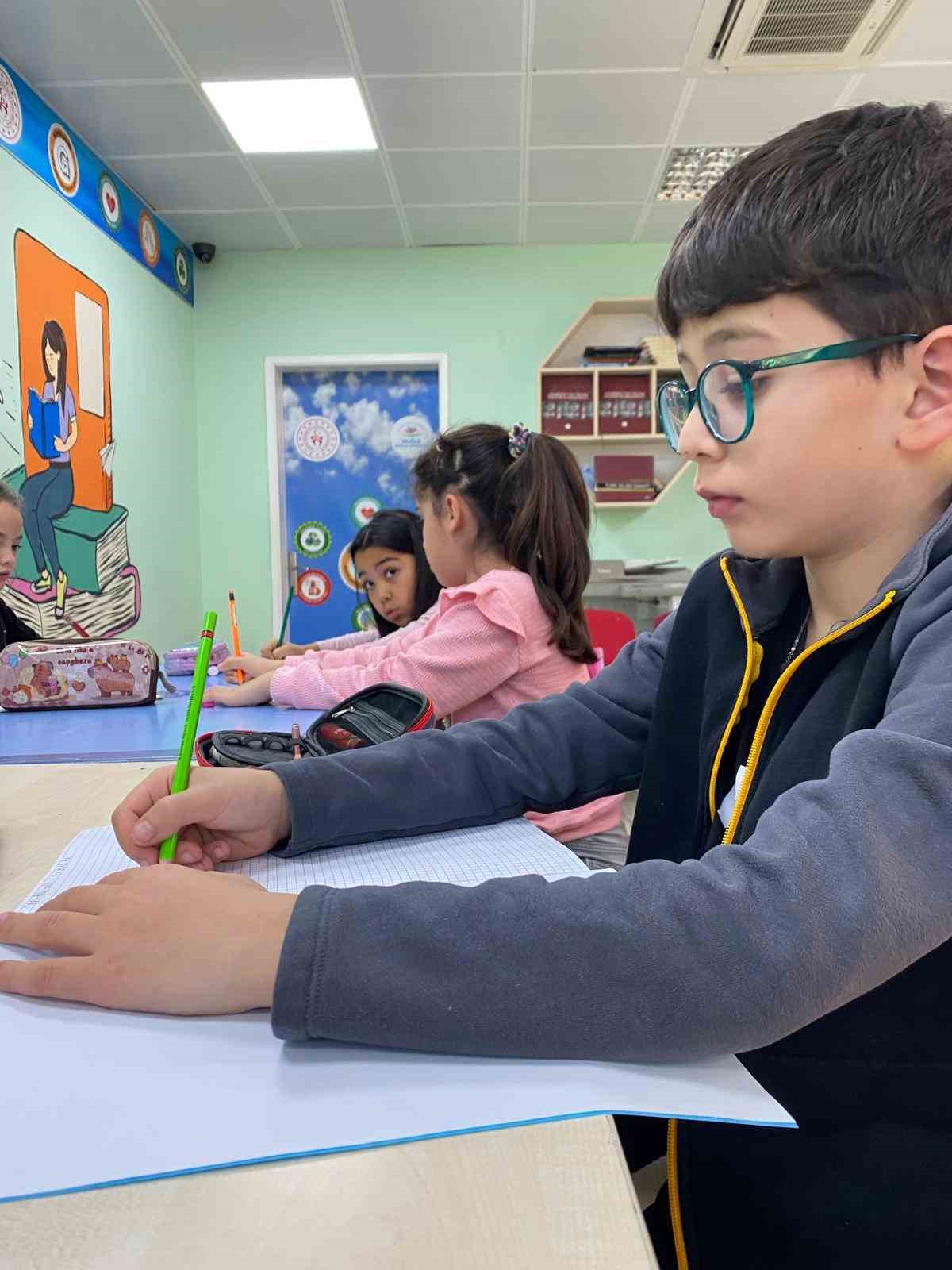 Menteşe’de çocuklar matematiği severek öğreniyor