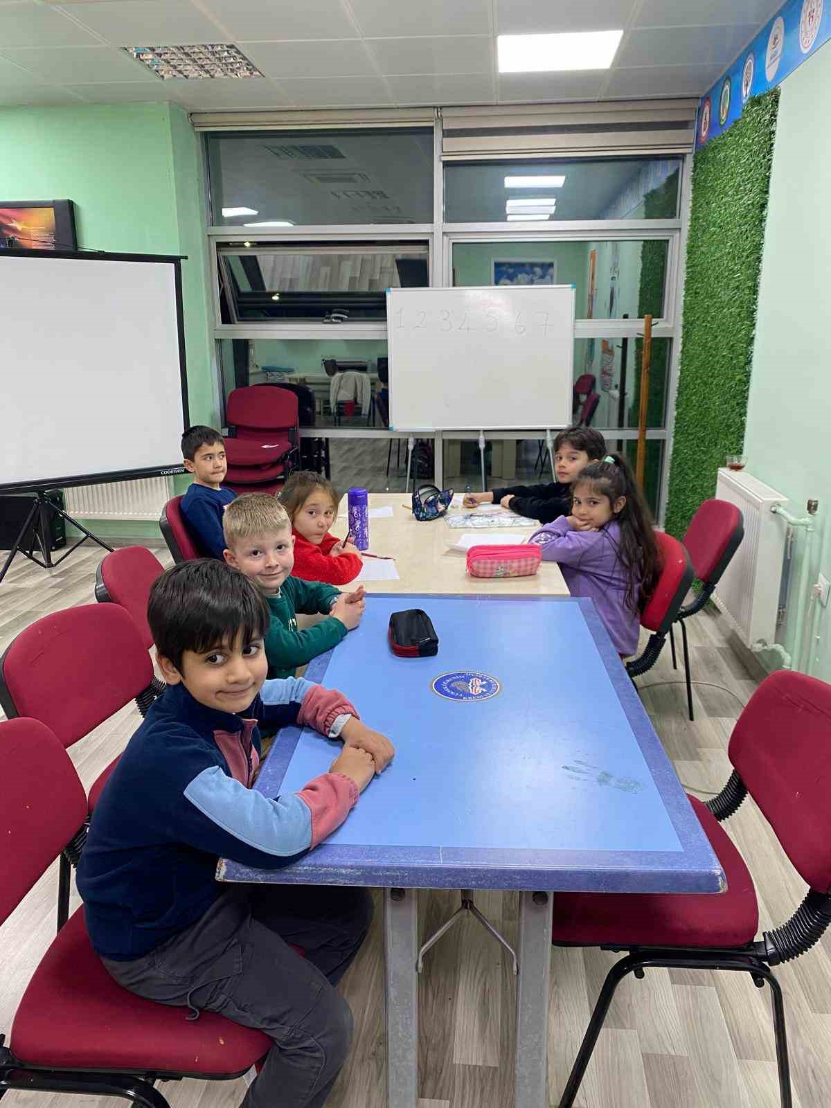 Menteşe’de çocuklar matematiği severek öğreniyor