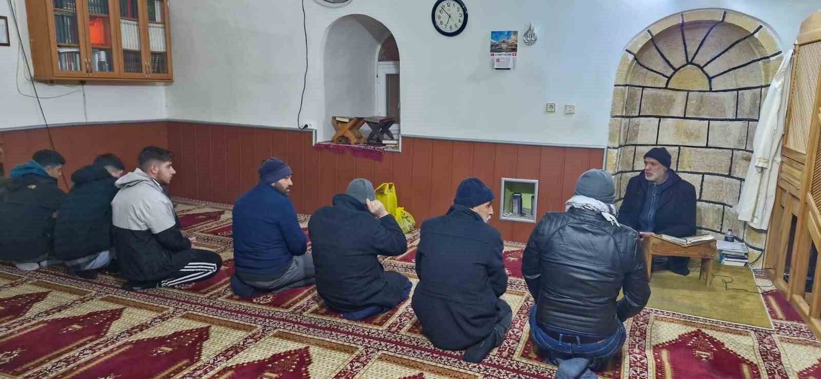 Dicle’de Miraç Kandili dualarla idrak edildi