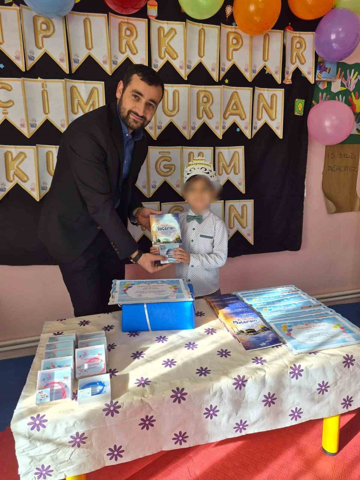 Mahmudiye’de minik öğrenciler için Kur’an-ı Kerim’e geçiş ve karne merasimi düzenlendi