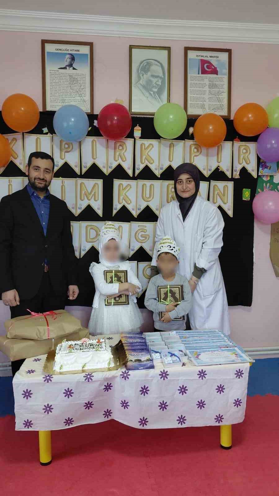 Mahmudiye’de minik öğrenciler için Kur’an-ı Kerim’e geçiş ve karne merasimi düzenlendi