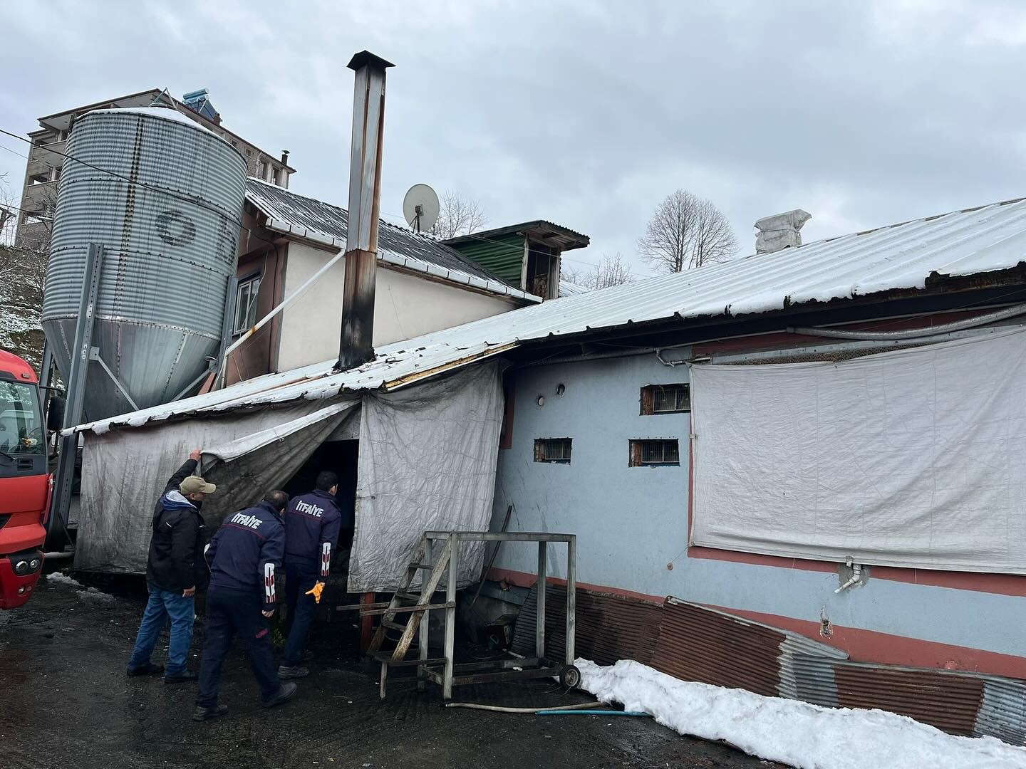 Alaplı’da kümes yangını korkuttu