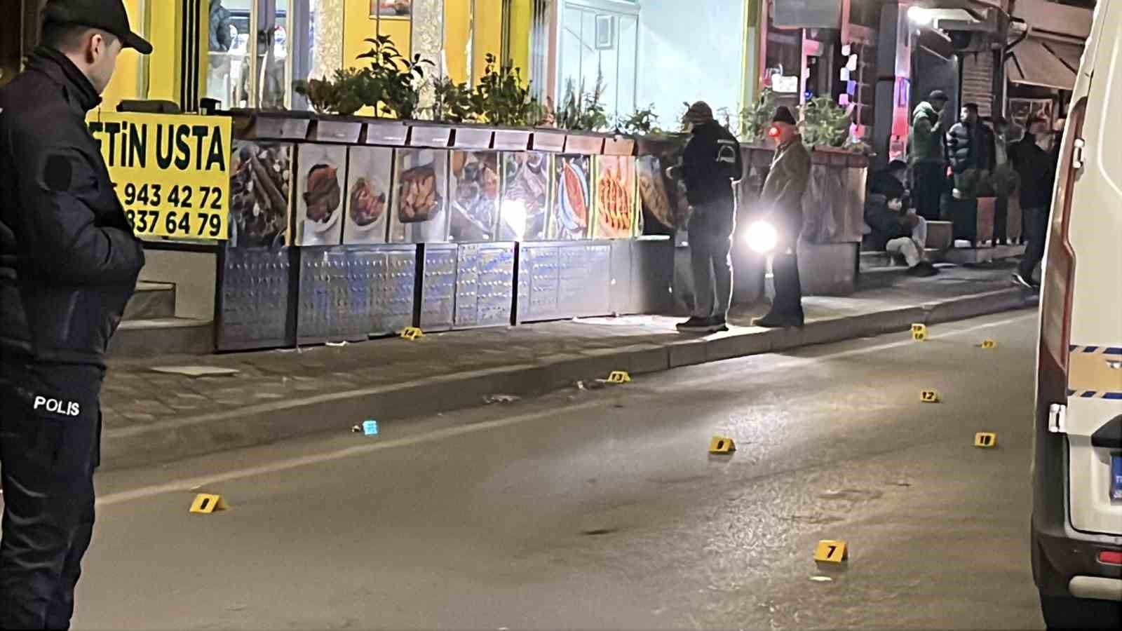 Kebapçıya kurşun yağdırdılar: 2 yaralı
