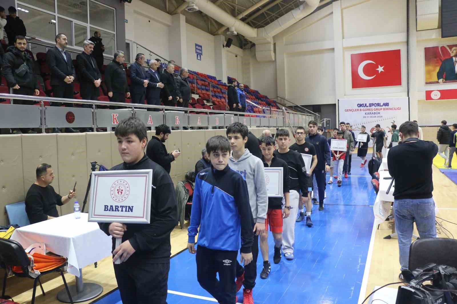 Karabük’te Okul Sporları Güreş Grup Müsabakaları başladı