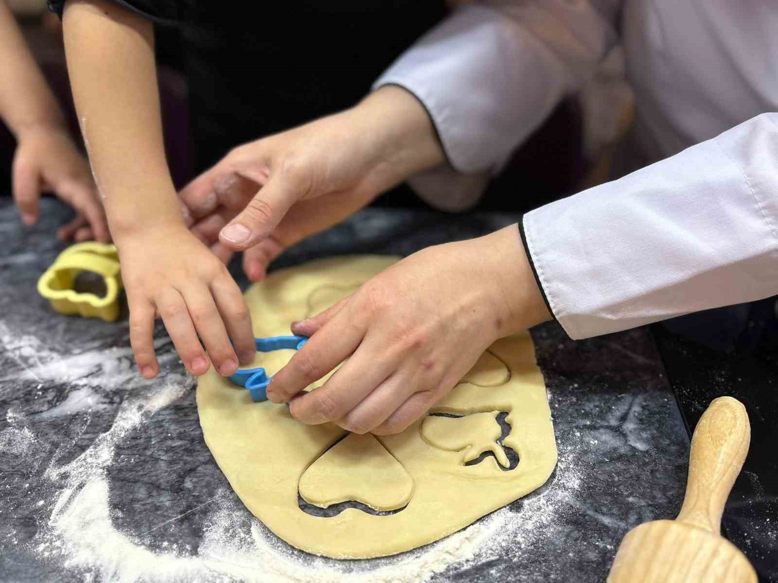 Minikler Gastro Sincan’da kurabiye yaptı