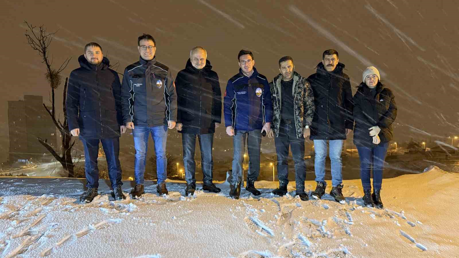 Kar yağışına karşı Tokat Belediyesi’nden etkin mücadele