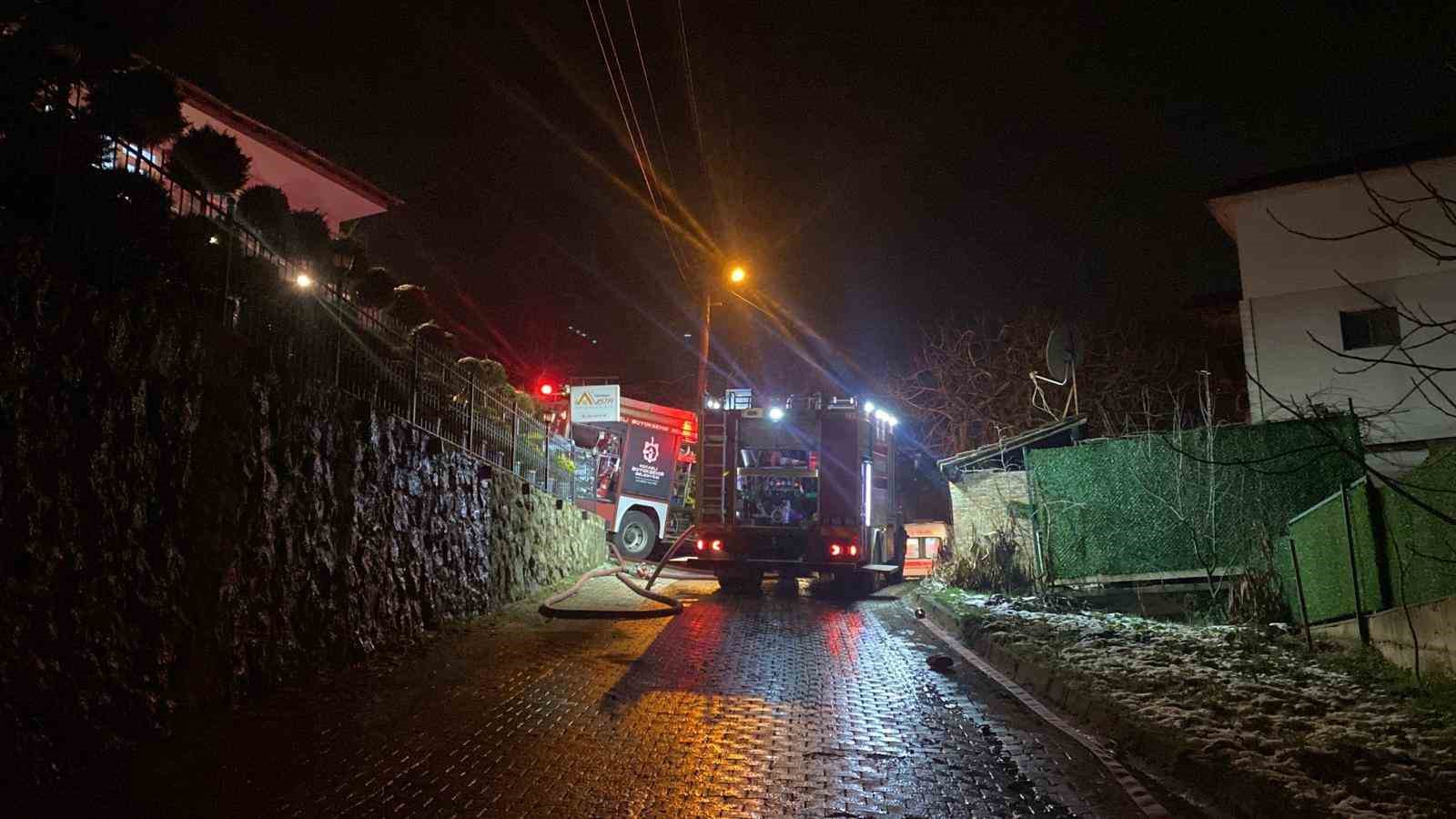 Kocaeli’de bungalovda çıkan yangın paniğe neden oldu