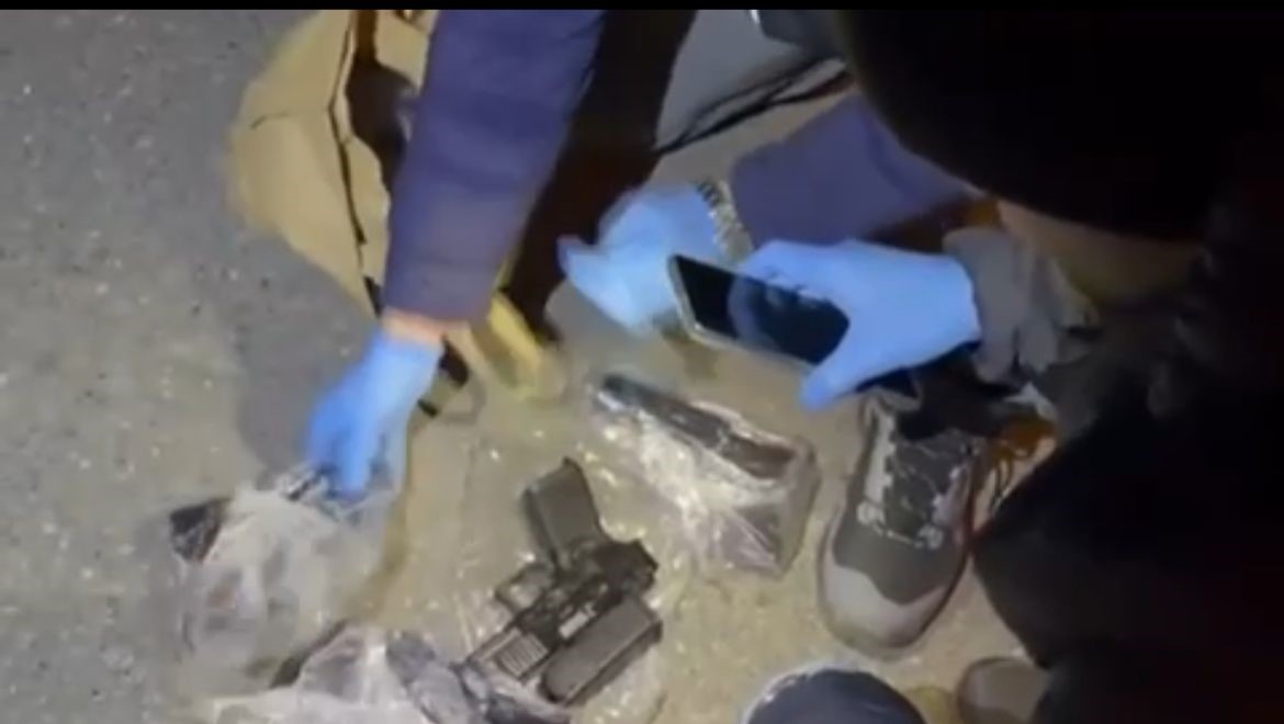 Bursa’da zehir tacirlerine operasyon: Kokain ve çok sayıda silah ele geçirildi