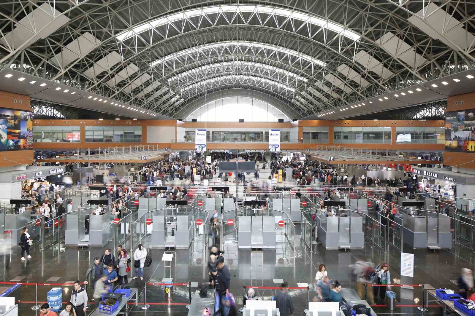 Sabiha Gökçen Havalimanı 2025 yılını rekorlarla kapadı