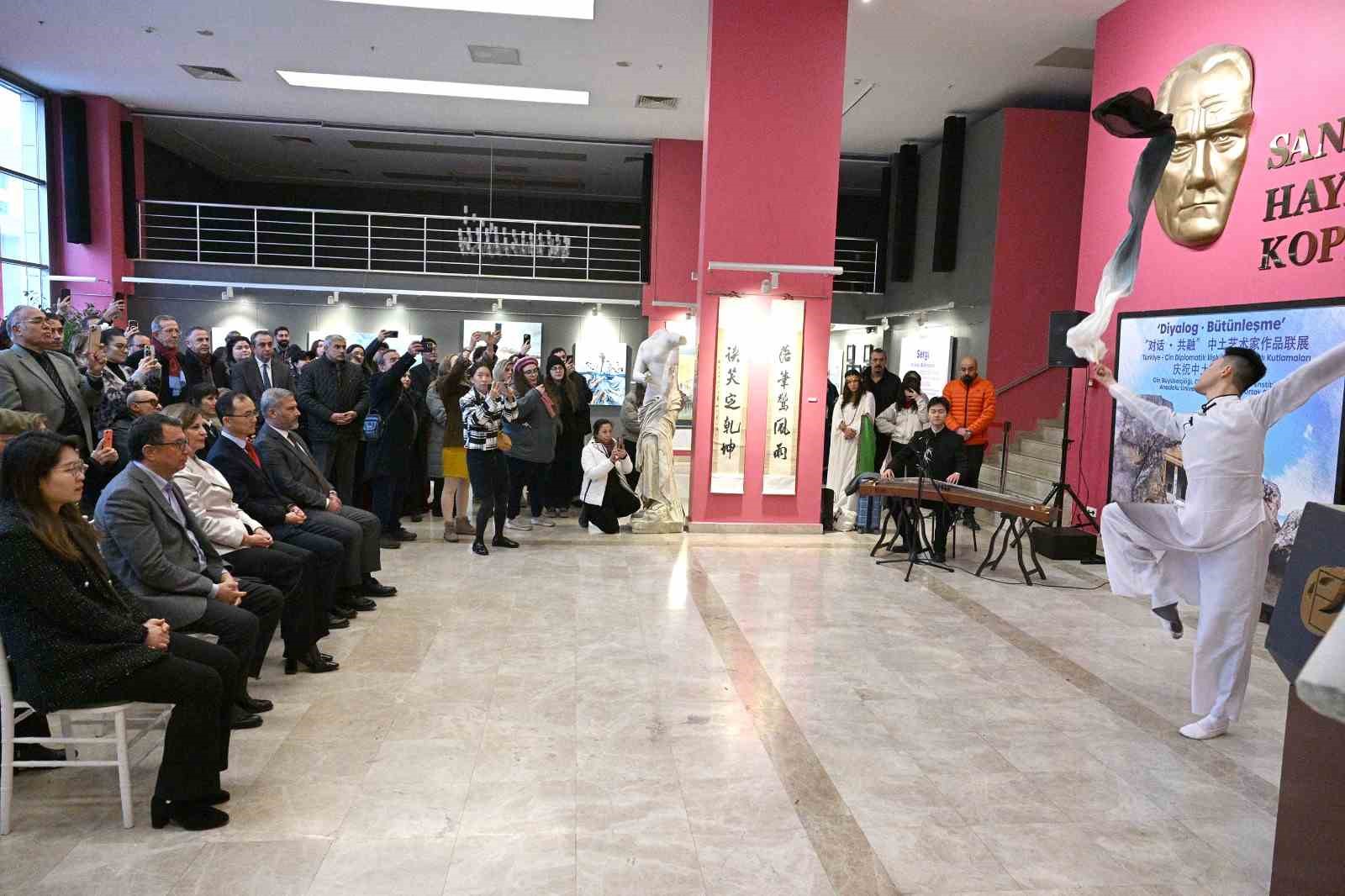 Türkiye-Çin diplomatik ilişkilerinin 55’inci yılı sanat sergisiyle kutlandı