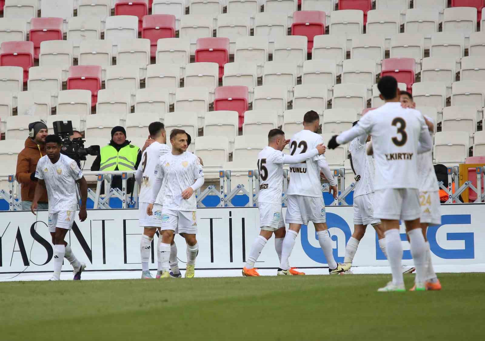 Trendyol 1. Lig: Özbelsan Sivasspor: 0 - Erzurumspor FK: 2