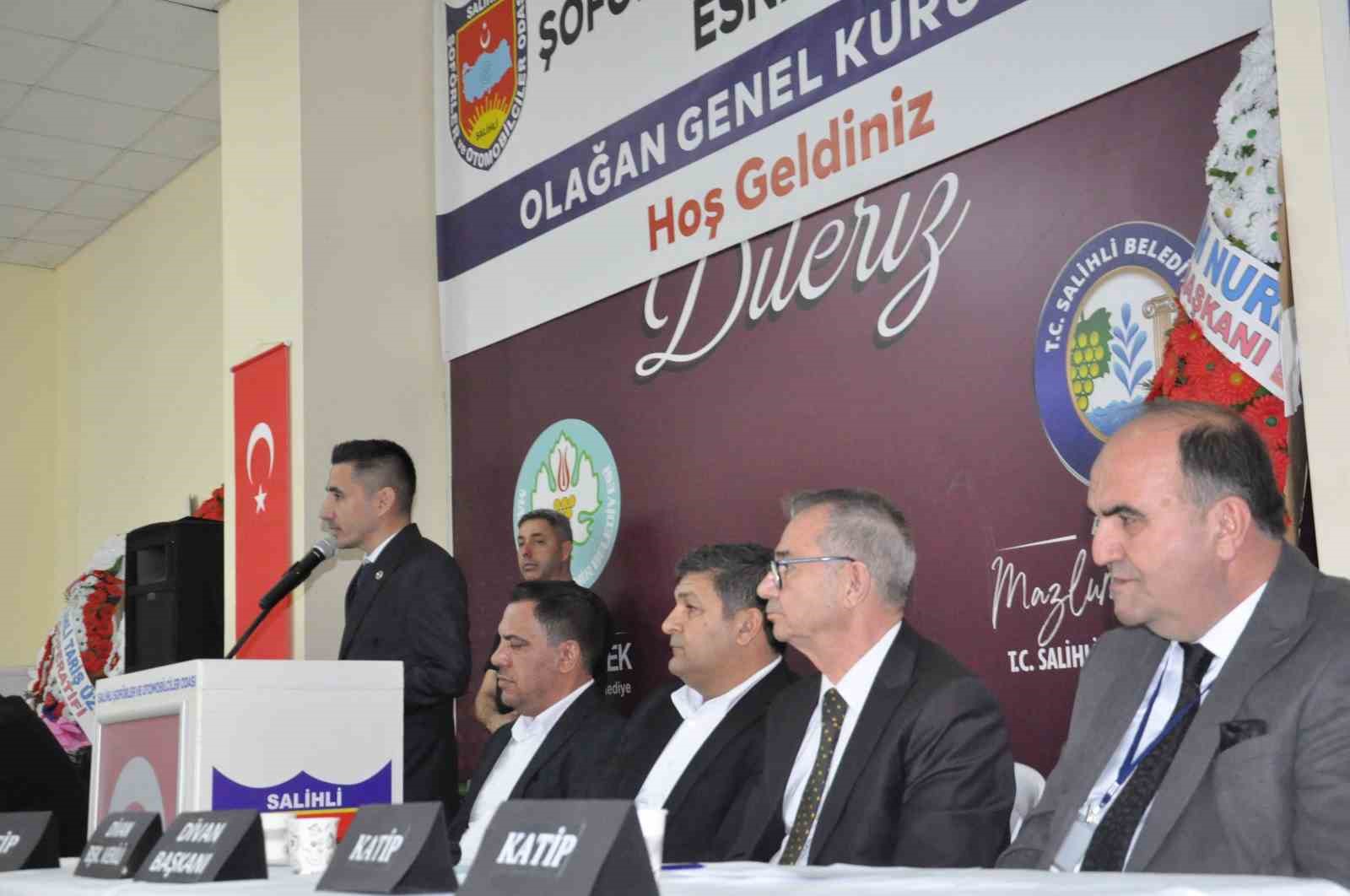 Salihli Şoförlerde Samet Balgönül, yeniden başkan seçildi