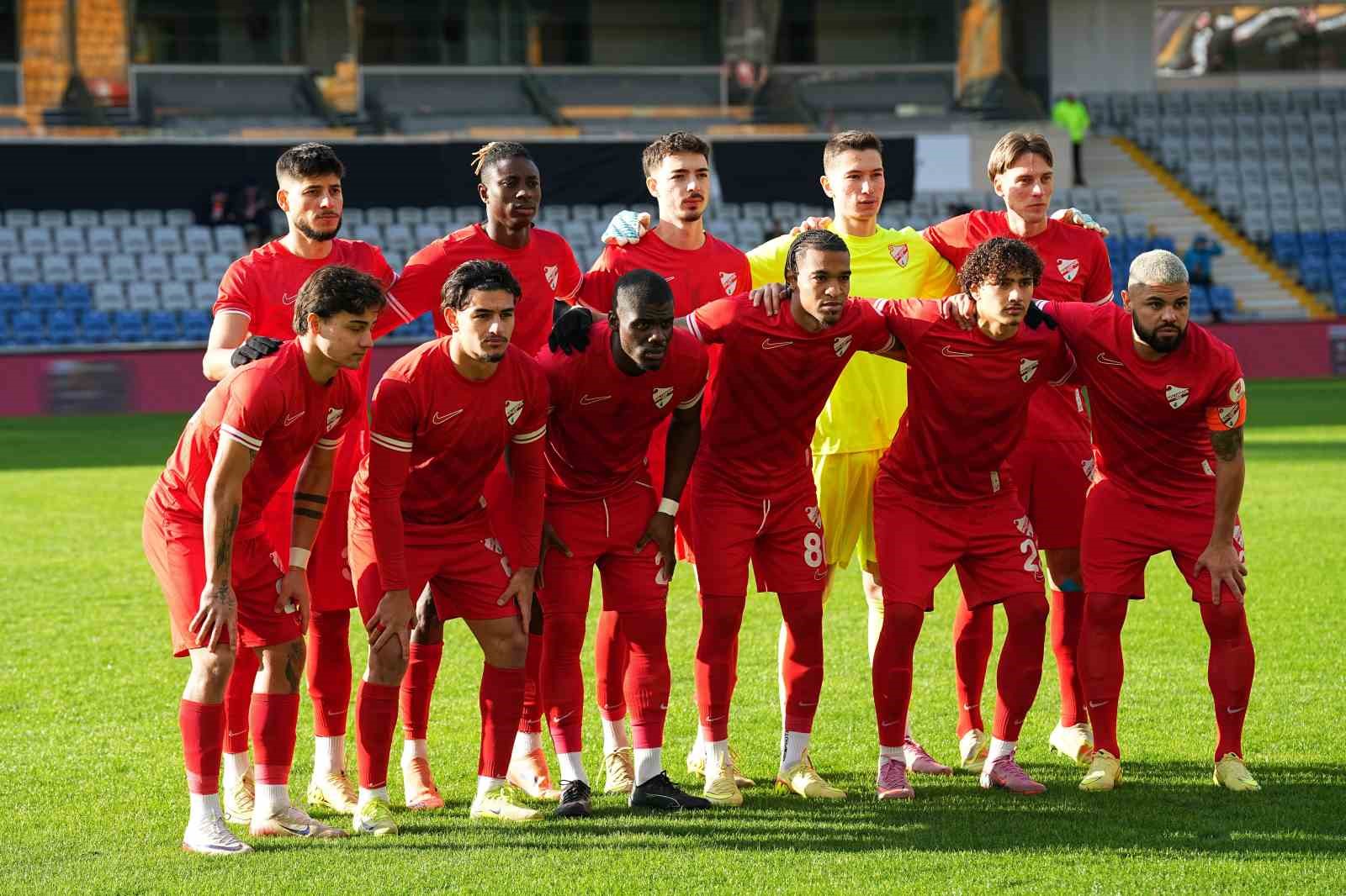 Ziraat Türkiye Kupası: RAMS Başakşehir: 0 - Boluspor: 0 (Maç devam ediyor)
