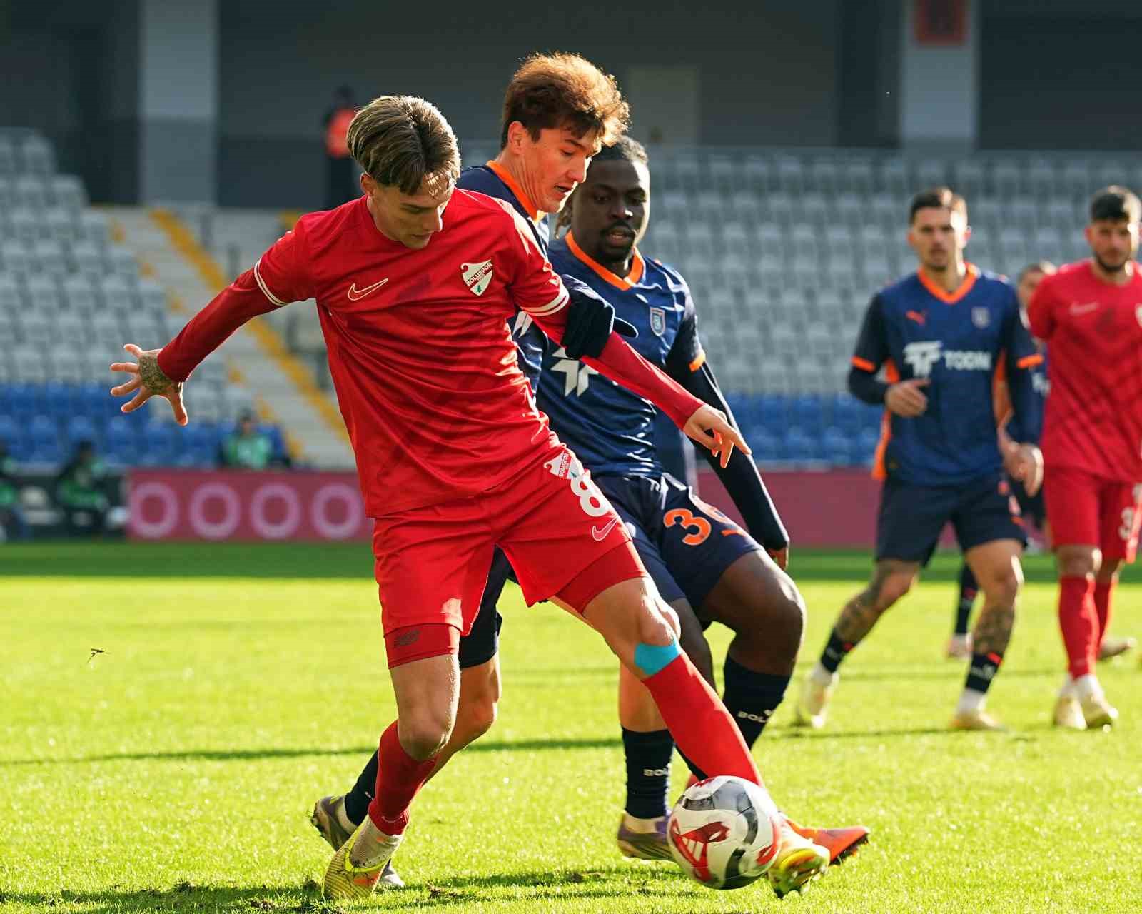 Ziraat Türkiye Kupası: RAMS Başakşehir: 0 - Boluspor: 0 (Maç devam ediyor)
