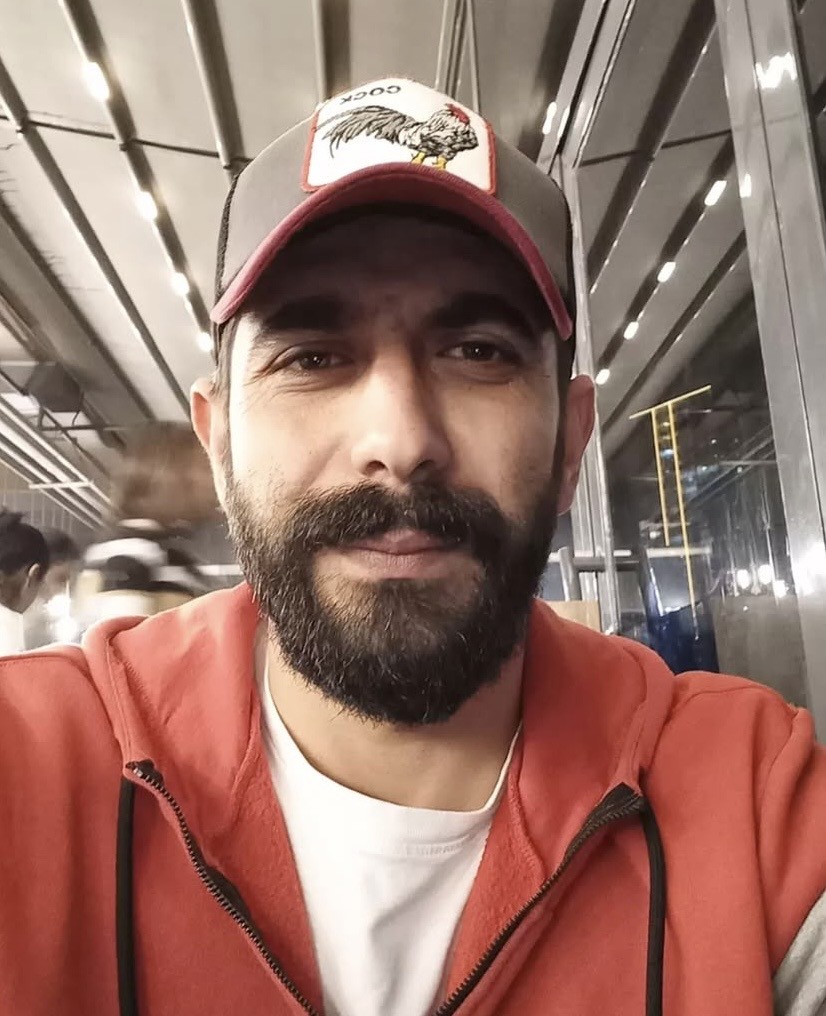 Sanal kumarda ailesinin mal varlığını kaybeden öğretmen hayatına son verdi