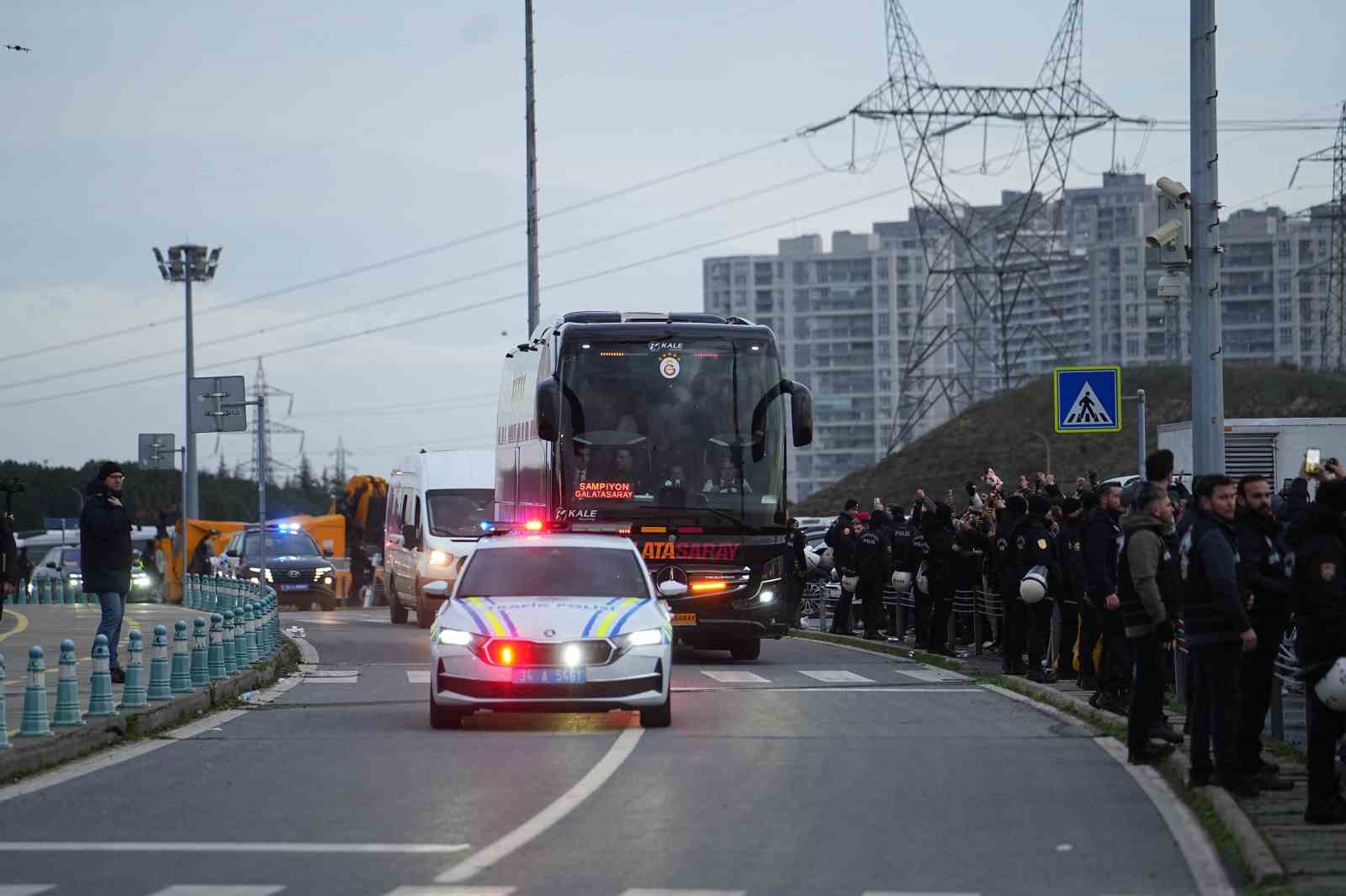 Galatasaray, Atatürk Olimpiyat Stadyumu’na ulaştı